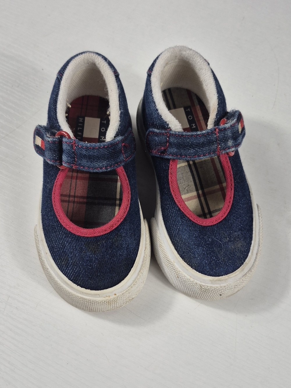 Tommy Hilfiger denim Mary Jane-style sneakers Size 5.5 TODDLER